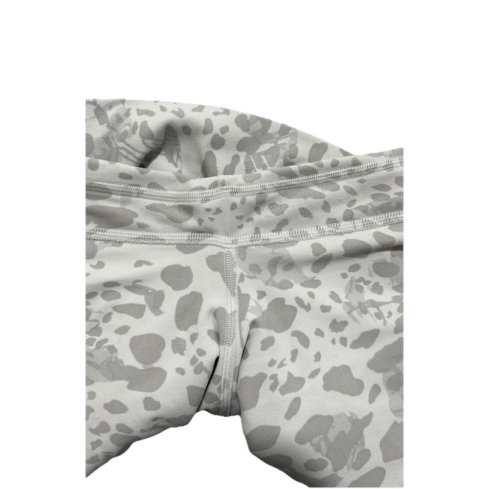 Lululemon Women's 10 Align High-Rise Pant 25"‎ Cheetah Camo Antique White Multi - Picture 10 of 10